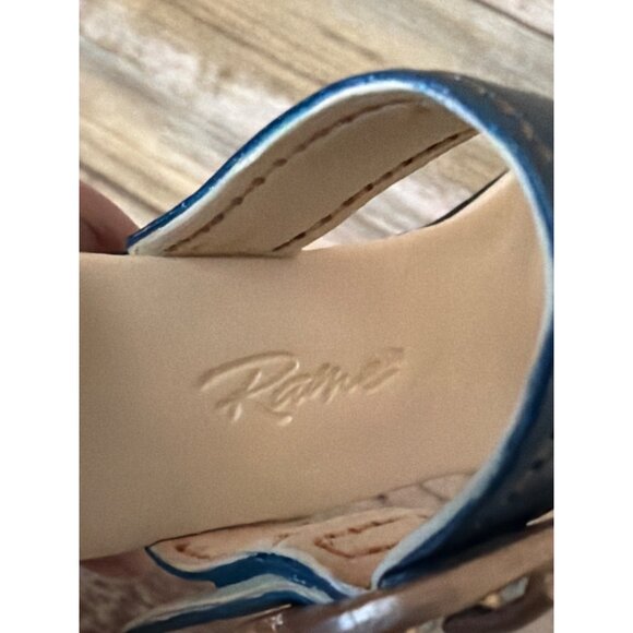 Just The Right Shoe by Raine Lady Luck 2003 #25455 Stepping Out NEW in Box - Picture 10 of 12